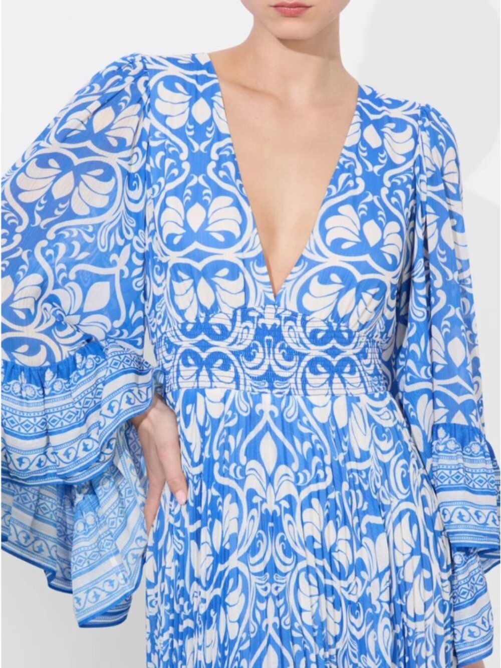 NWT Alice + Olivia Selene Pleated Maxi Dress Soiree True Blue Floral Size 8 $895 - Picture 4 of 13